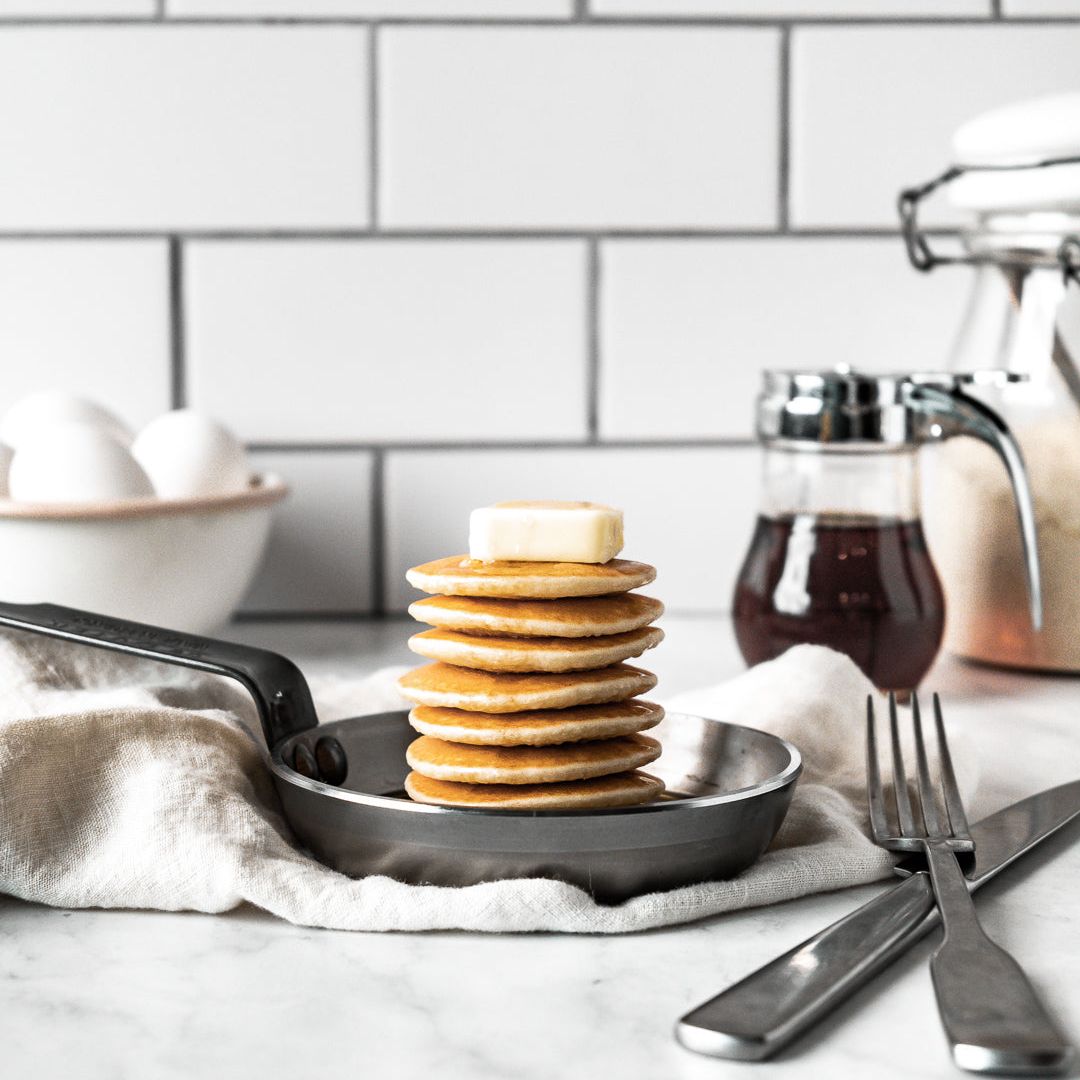 MINERAL B Carbon Steel Egg & Pancake Pan